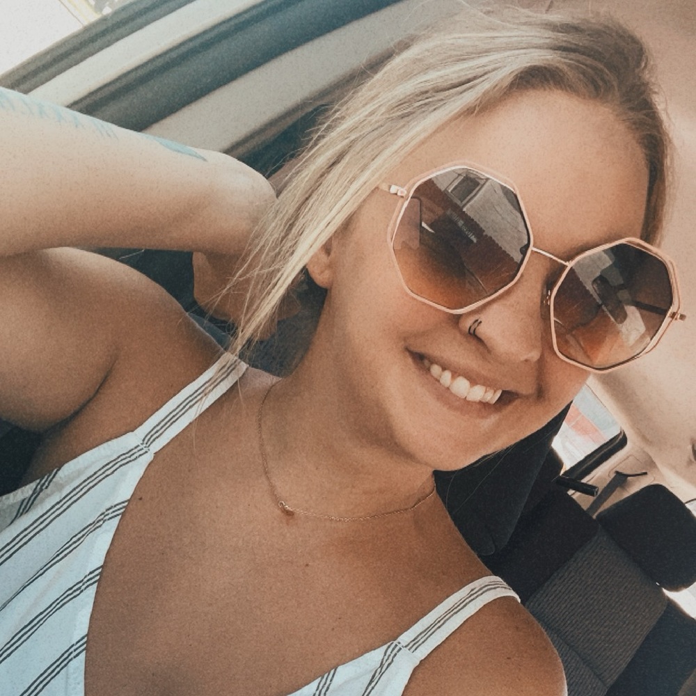 Meet your Posher, Kaitlyn